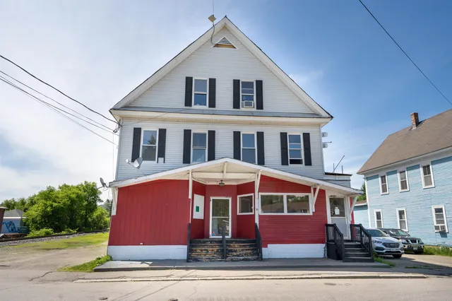 $645,000 | 77 Main Street, Stratford, NH 03590