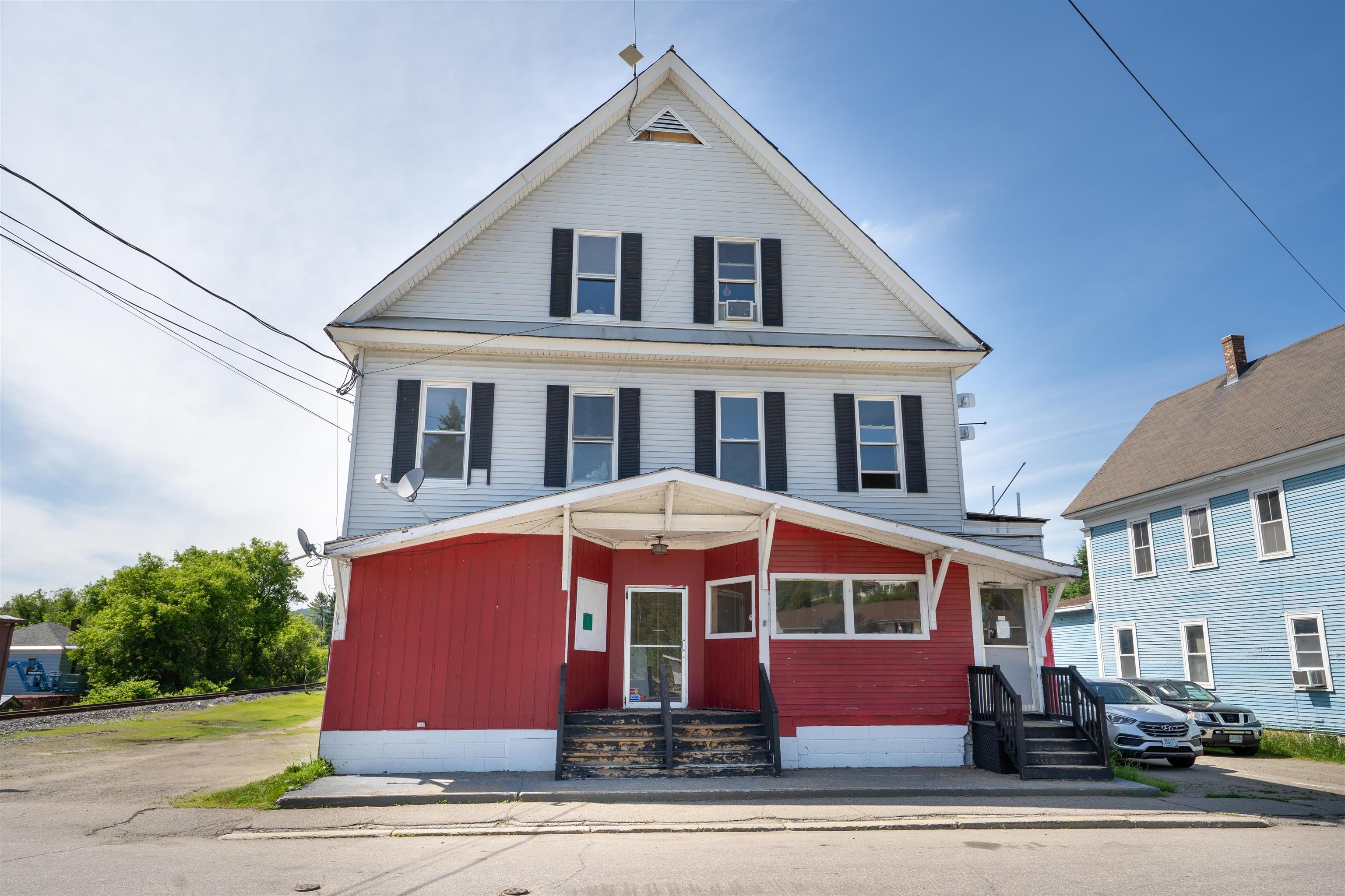 77 Main Street Stratford, NH 03590 - Photo 4 of 32