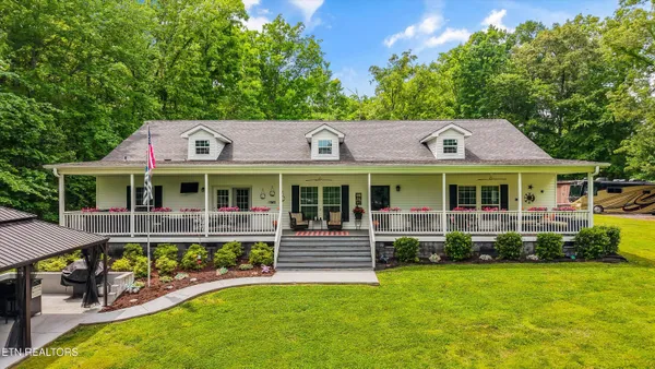 $1,100,000 | 598 Huff Bend Lane, Ten Mile, TN 37880
