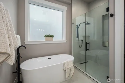 $1,524,950 | 5012 114th Avenue Northeast, Kirkland, WA 98033