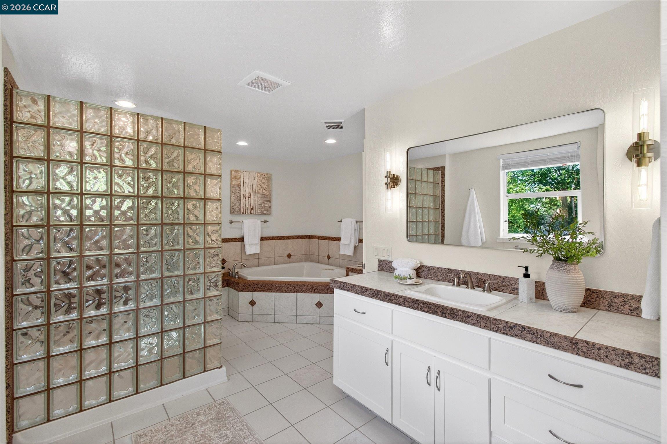1831 Gilly Lane Concord, CA 94518 - Photo 28 of 41
