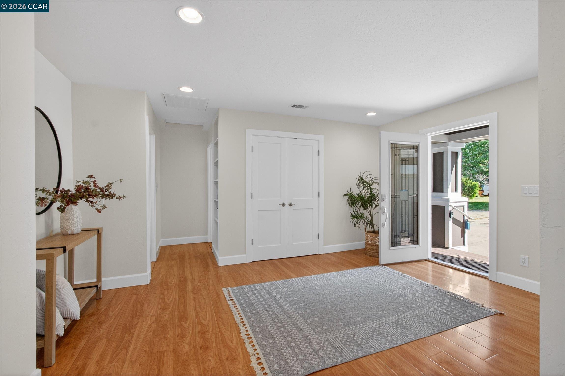 1831 Gilly Lane Concord, CA 94518 - Photo 6 of 41