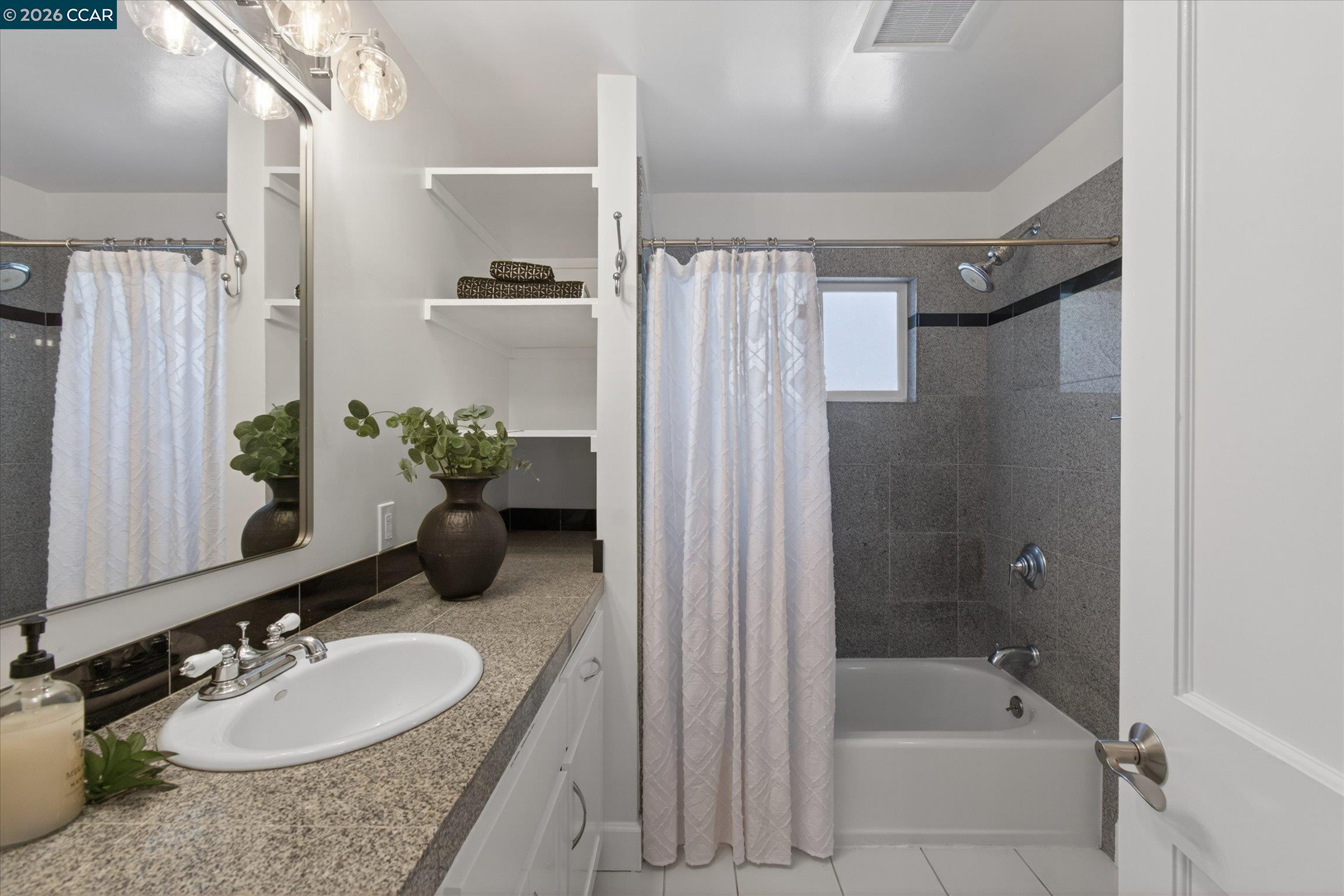 1831 Gilly Lane Concord, CA 94518 - Photo 9 of 41