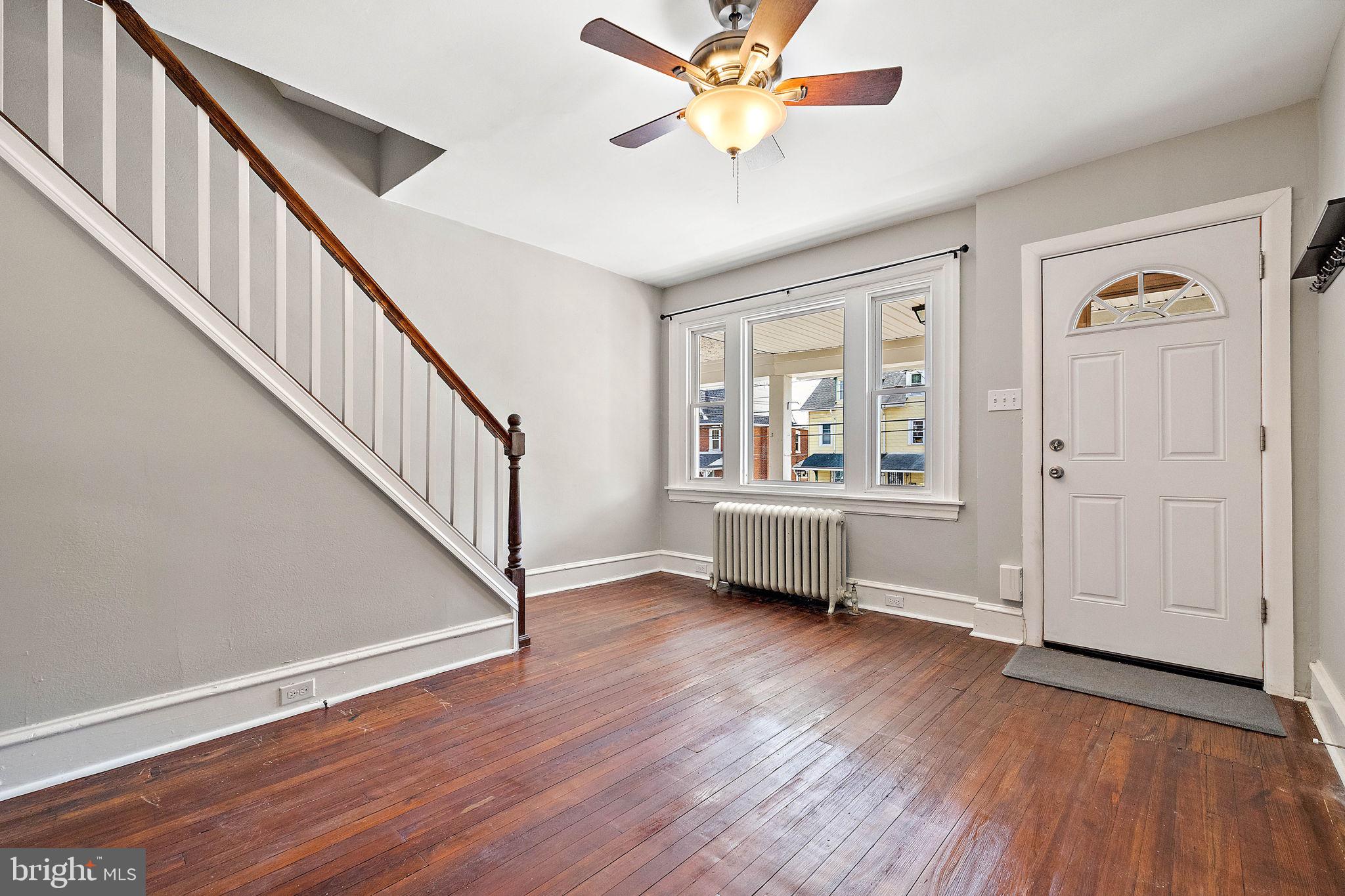 33 West Spring Avenue Ardmore, PA 19003 - Photo 3 of 29 Living room