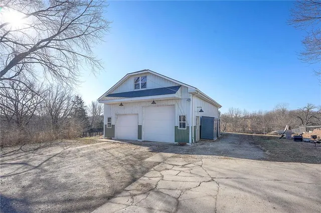 $439,900 | 13412 Highview Drive, Kearney, MO 64060