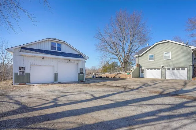 $439,900 | 13412 Highview Drive, Kearney, MO 64060