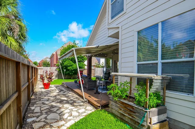 $3,500 | 3654 Royal Royce Drive, Houston, TX 77042