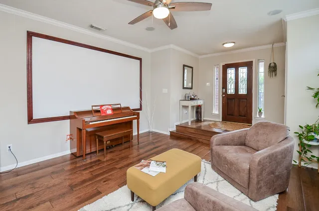 $3,500 | 3654 Royal Royce Drive, Houston, TX 77042