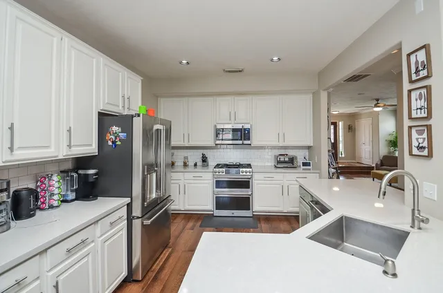 $3,500 | 3654 Royal Royce Drive, Houston, TX 77042