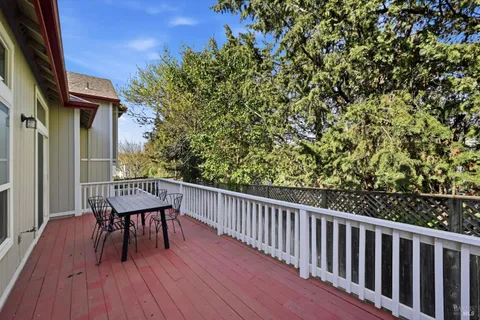 $879,000 | 366 Breeden Street, Santa Rosa, CA 95409