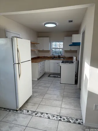 $2,000 | 542 Drake Avenue, San Antonio, TX 78204
