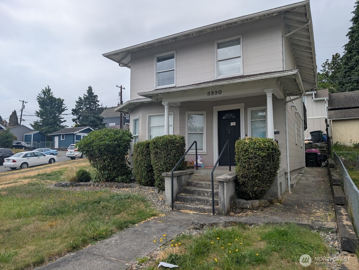 3330 Rucker Avenue Everett, WA 98201 - Photo 11 of 21