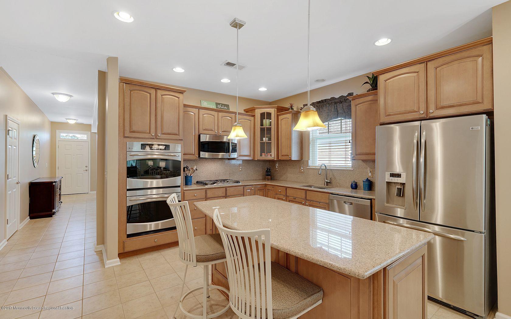 3 Sutfield Road Jackson, NJ 08527 - Photo 11 of 31 Kitchen