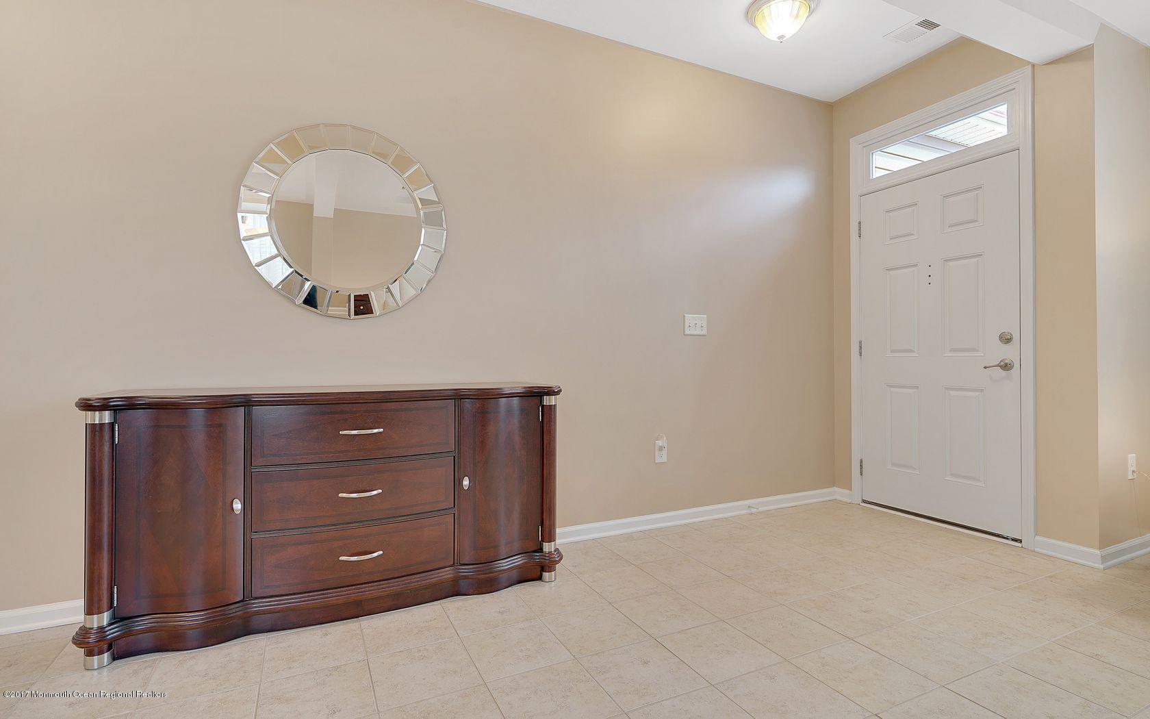 3 Sutfield Road Jackson, NJ 08527 - Photo 3 of 31 Foyer