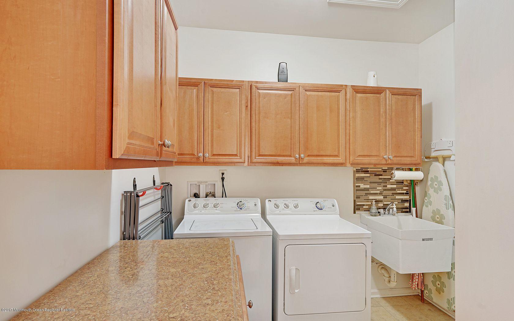 3 Sutfield Road Jackson, NJ 08527 - Photo 9 of 31 Laundry Room