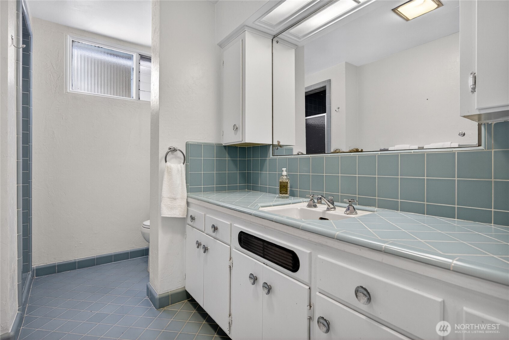 901 Rucker Avenue Everett, WA 98201 - Photo 31 of 40