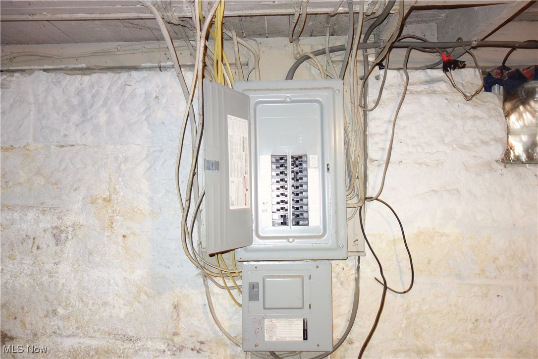 6265-6269 Manchester Road Clinton, OH 44216 - Photo 31 of 32 One Electric Meter "As is"