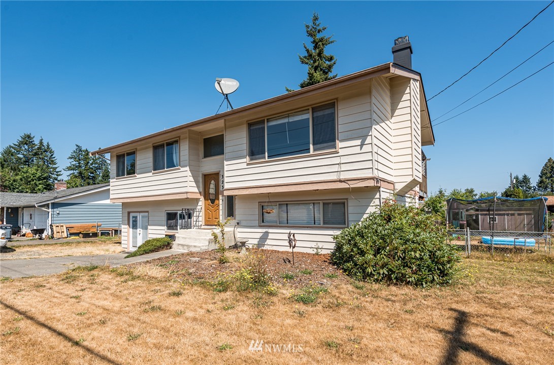 323 East Ahlvers Road Port Angeles, WA 98362 - Photo 1 of 37 Gallery Image 1