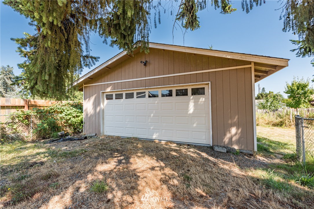 323 East Ahlvers Road Port Angeles, WA 98362 - Photo 3 of 37 Gallery Image 3