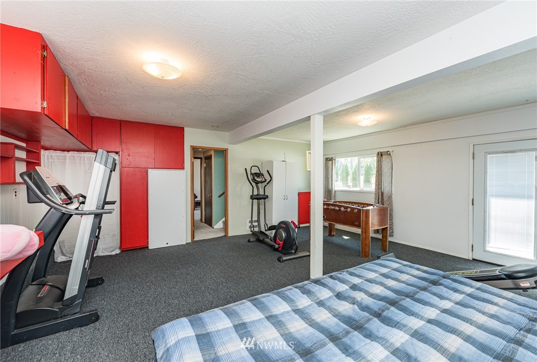 323 East Ahlvers Road Port Angeles, WA 98362 - Photo 29 of 37 Gallery Image 29