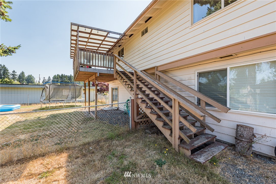 323 East Ahlvers Road Port Angeles, WA 98362 - Photo 31 of 37 Gallery Image 31