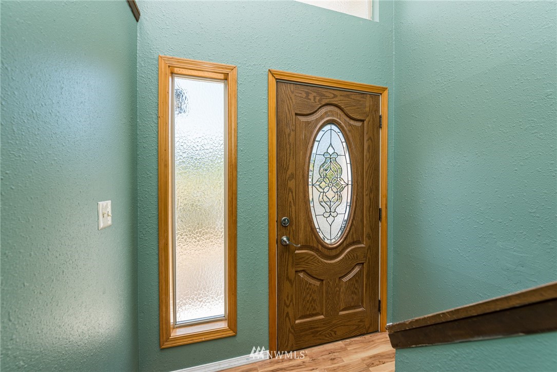 323 East Ahlvers Road Port Angeles, WA 98362 - Photo 6 of 37 Gallery Image 6
