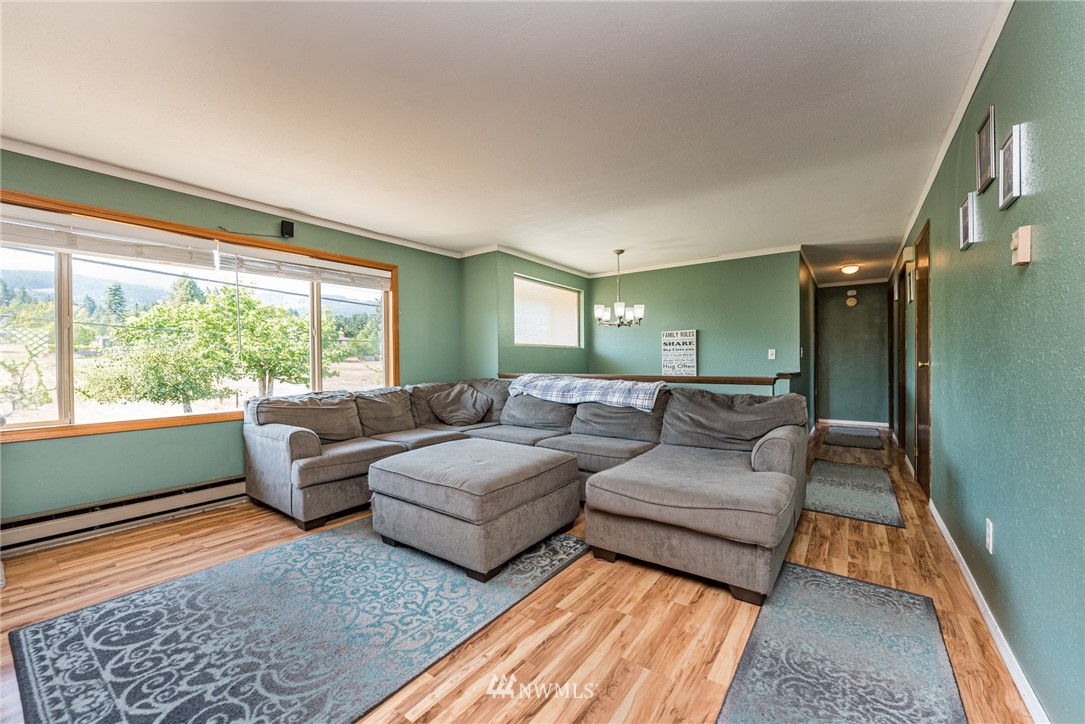 323 East Ahlvers Road Port Angeles, WA 98362 - Photo 8 of 37 Gallery Image 8