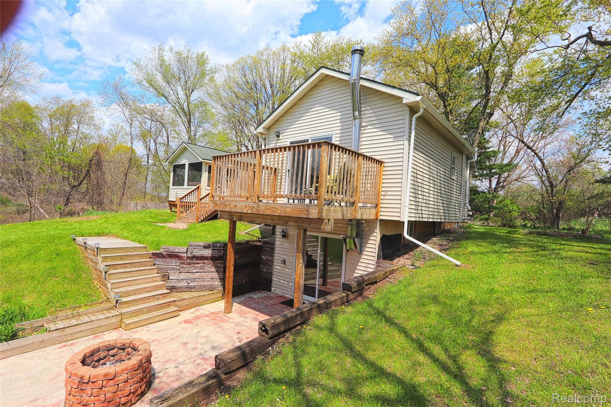 3327 Fisher Road Howell, MI 48855 - Photo 5 of 66 IMG_0366_InPixio.jpg