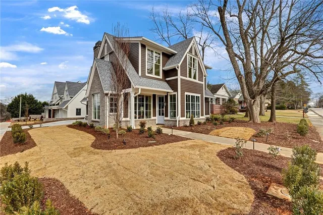 $895,000 | 440 Ridgewood Avenue, Gainesville, GA 30501