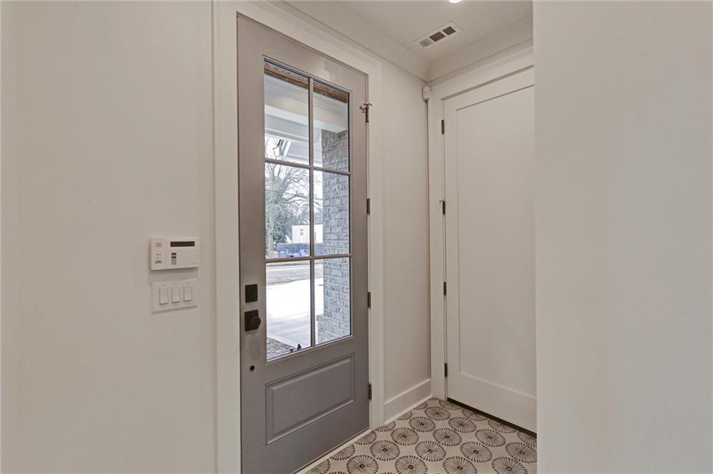 440 Ridgewood Avenue Gainesville, GA 30501 - Photo 51 of 54