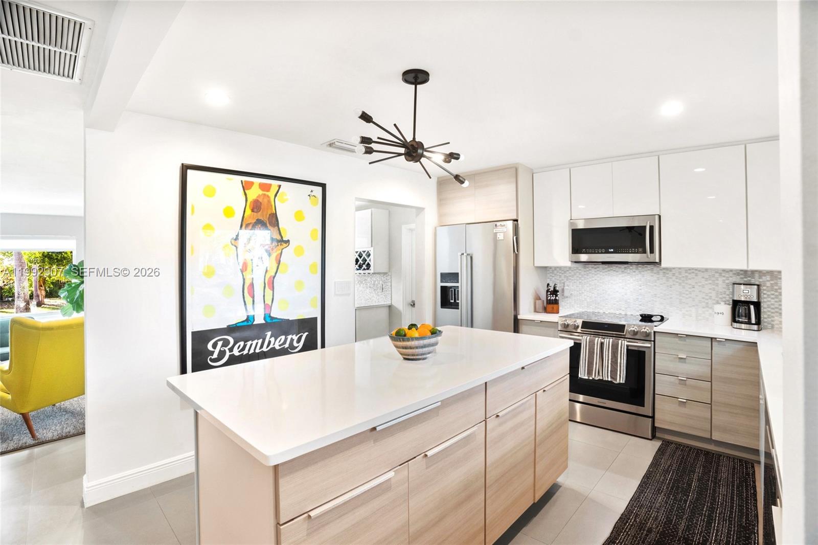 315 North 31st Road Hollywood, FL 33021 - Photo 9 of 26