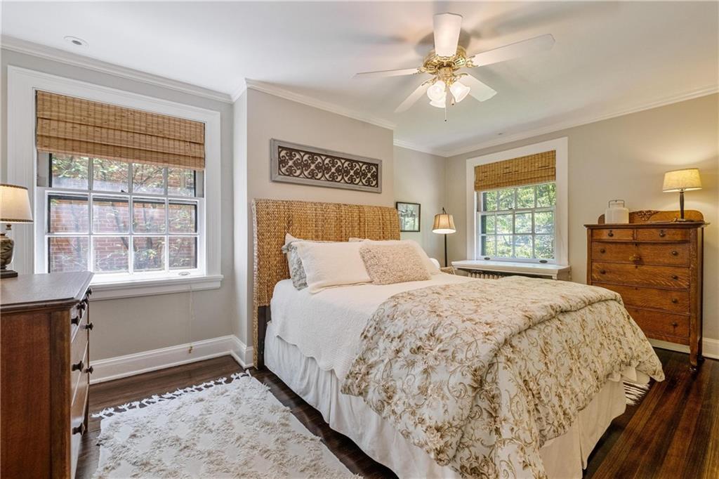 4375 Schenley Farms Terrace Pittsburgh, PA 15213 - Photo 27 of 44 a bed sitting in a spacious bedroom next to a window
