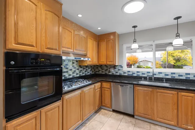 $4,995 | 700 Tamarack Drive, San Rafael, CA 94903