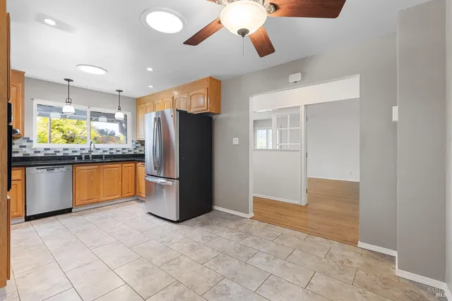 $4,995 | 700 Tamarack Drive, San Rafael, CA 94903