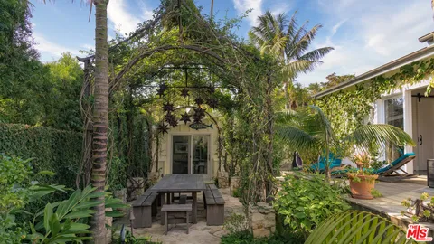 a view of outdoor space yard and patio