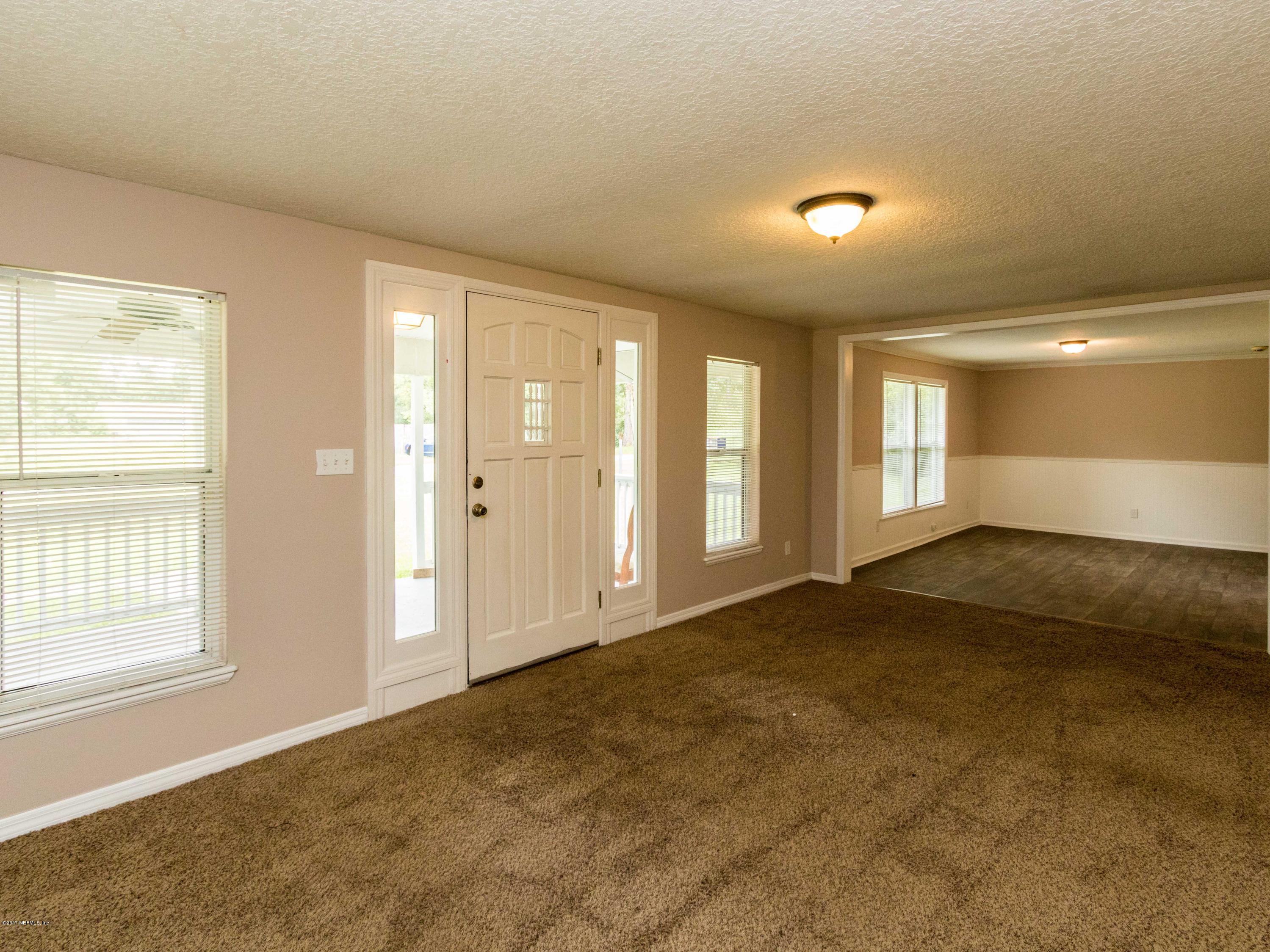 5850 Retha Road Jacksonville, FL 32254 - Photo 9 of 34 Living Room View 2