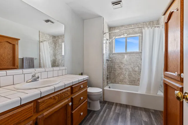 $1,030,000 | 7620 East Grayson Road, Hughson, CA 95326