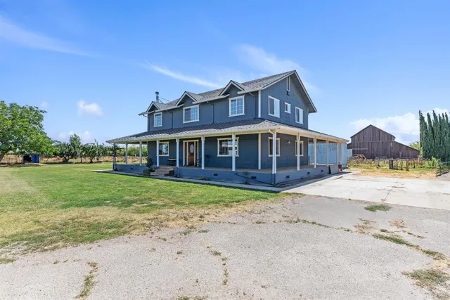 $1,030,000 | 7620 East Grayson Road, Hughson, CA 95326
