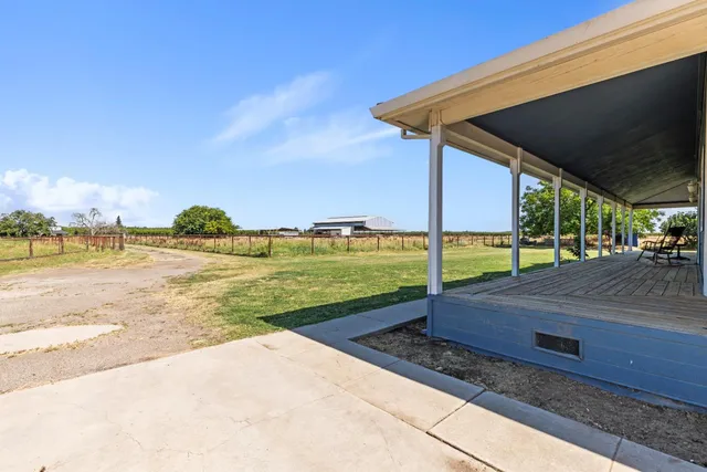 $1,030,000 | 7620 East Grayson Road, Hughson, CA 95326