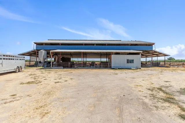 $1,030,000 | 7620 East Grayson Road, Hughson, CA 95326