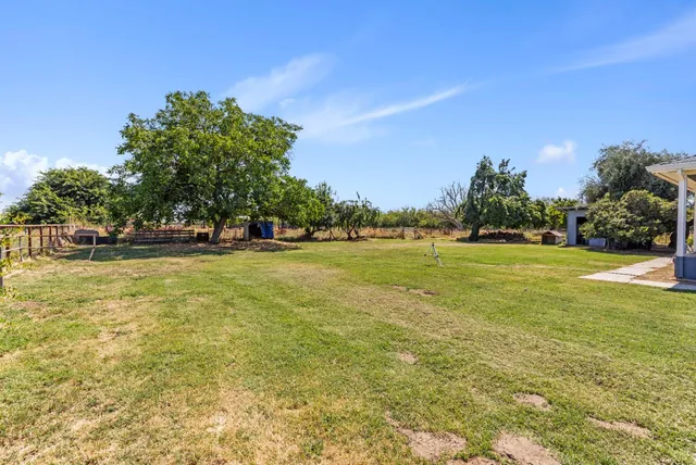 $1,030,000 | 7620 East Grayson Road, Hughson, CA 95326