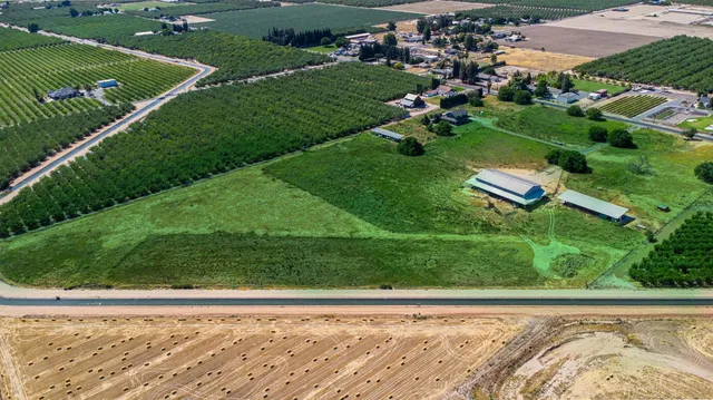 $1,030,000 | 7620 East Grayson Road, Hughson, CA 95326