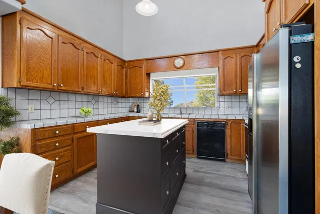 $1,030,000 | 7620 East Grayson Road, Hughson, CA 95326