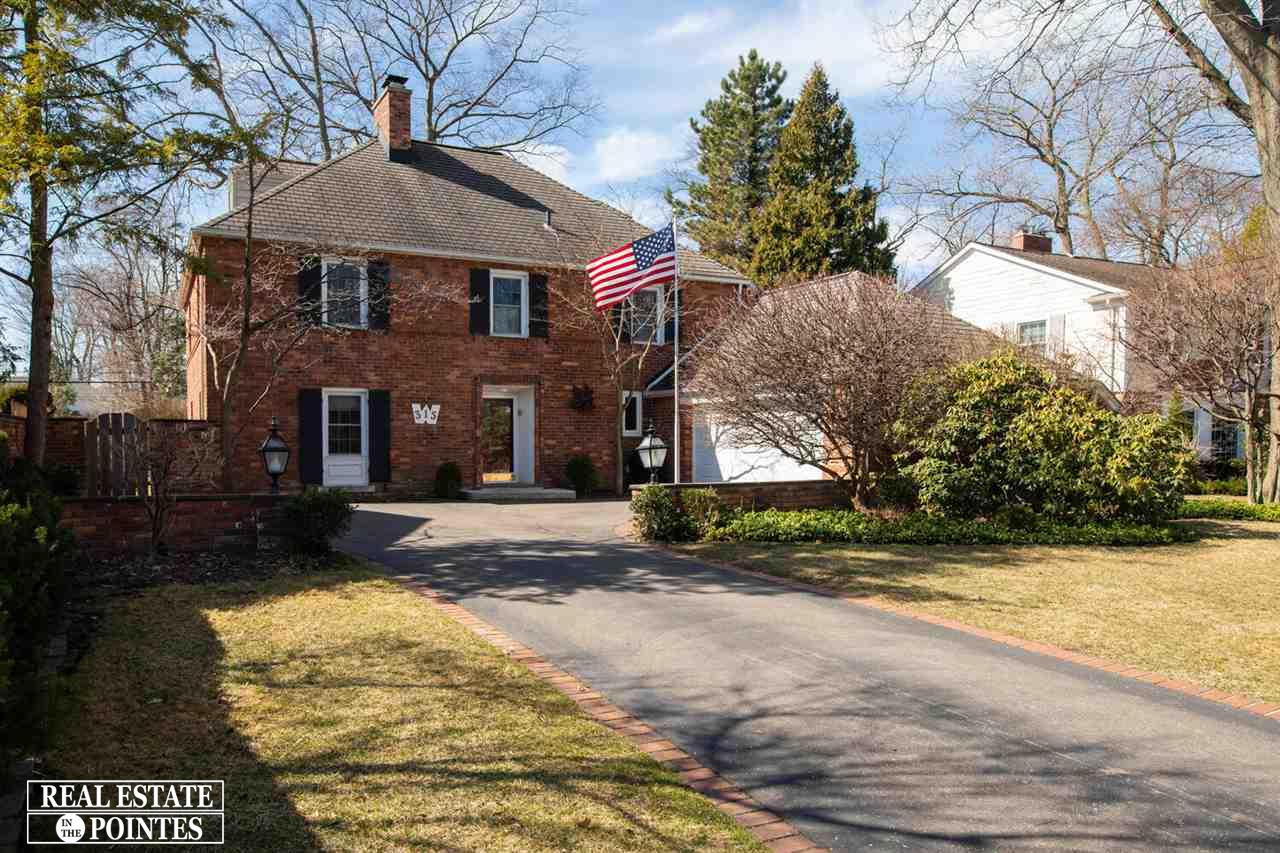 315 Touraine Road Grosse Pointe Farms, MI 48236 - Photo 1 of 33
