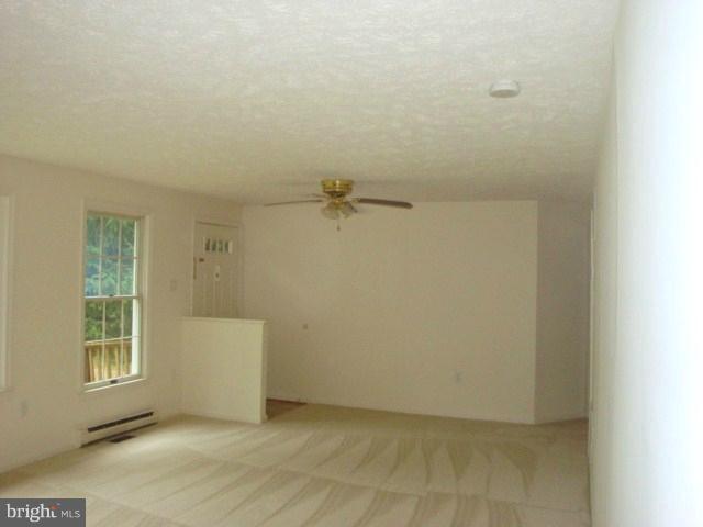 1477 Hillandale Road Front Royal, VA 22630 - Photo 2 of 12 Living Room