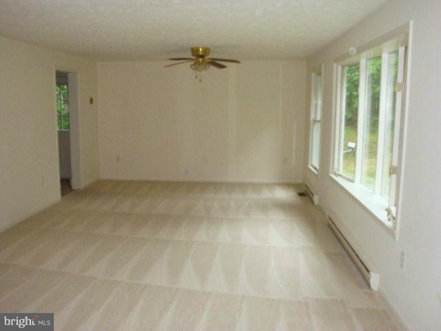 1477 Hillandale Road Front Royal, VA 22630 - Photo 3 of 12 Living Room