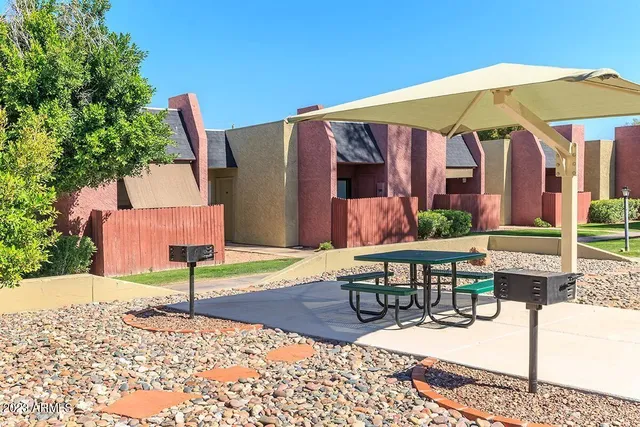 $1,397 | 1522 East Southern Avenue, Unit 1A, Tempe, AZ 85282