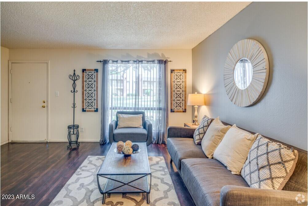 1522 East Southern Avenue, Unit 1A Tempe, AZ 85282 - Photo 2 of 13 Living Room
