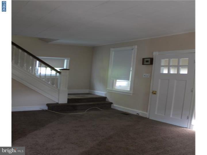 223 West Nicholson Road Audubon, NJ 08106 - Photo 9 of 10 Living Room