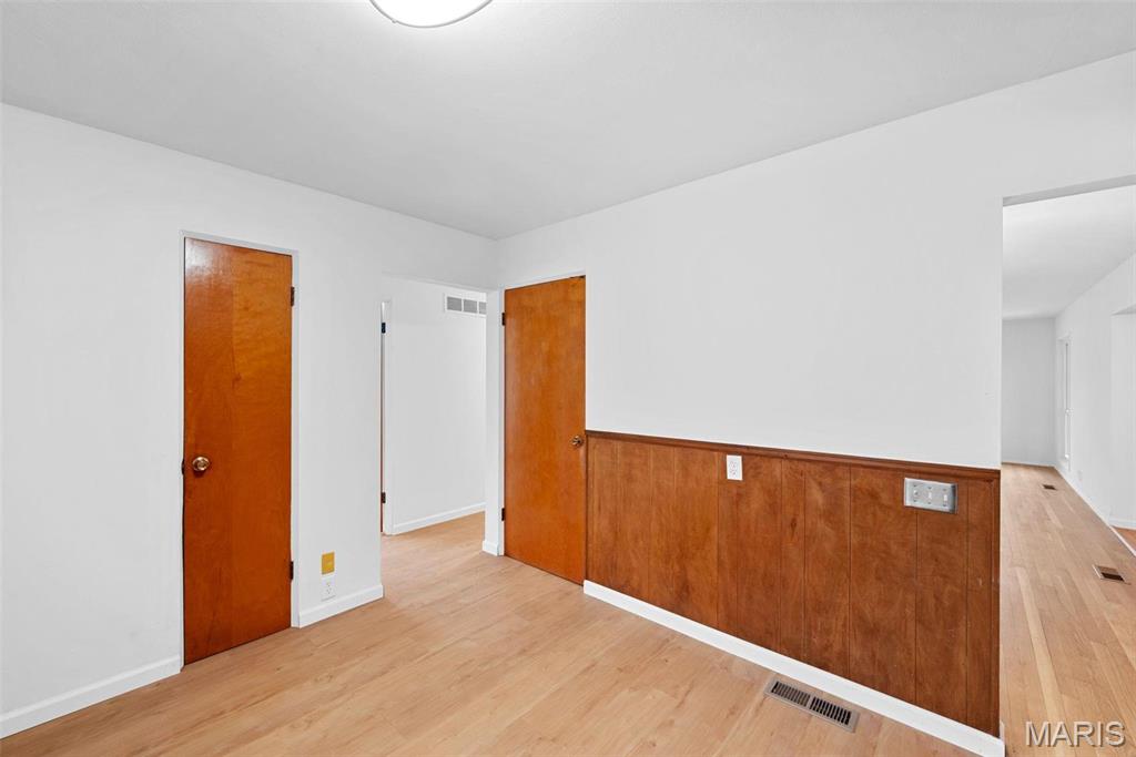 3005 Parker Road Florissant, MO 63033 - Photo 11 of 36 Gallery Image 11
